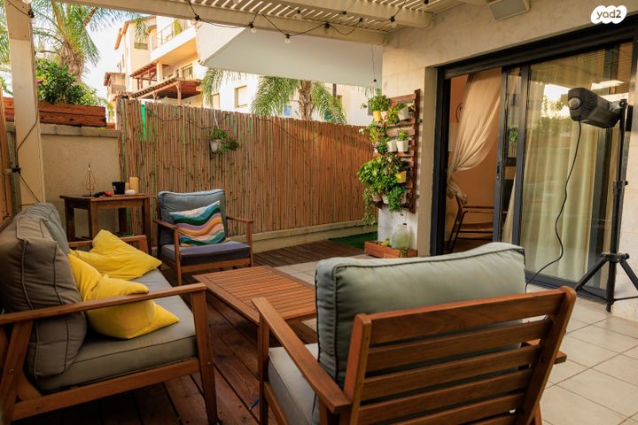 דירת גן, גדרה