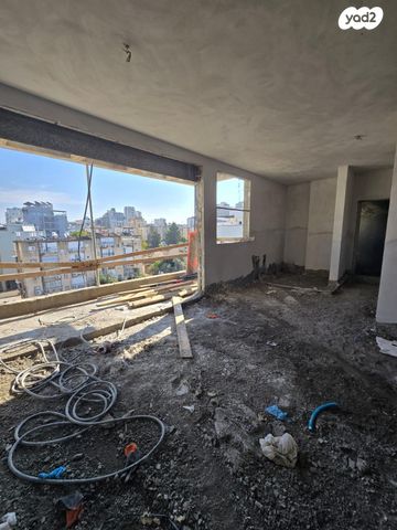 דירה, צ"ג בנות, רמב"ם, ראשון לציון