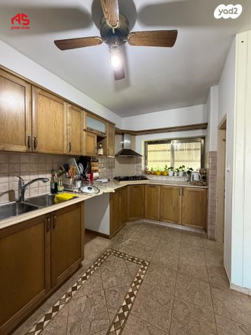 דירה, הרב קוק, שכונת האוצר, חדרה