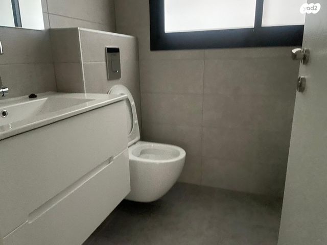 דירה, ביאליק, מרכז, קרית עבודה, חולון