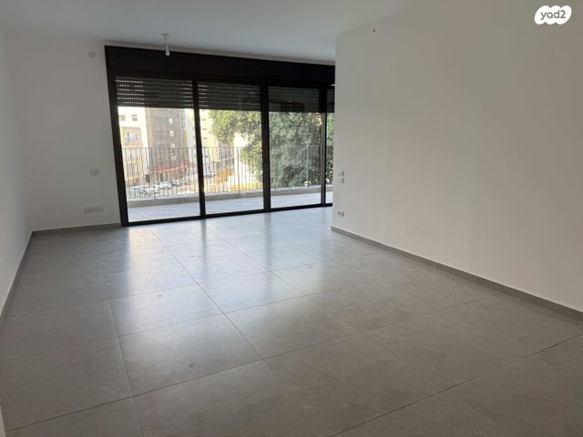 דירה, חרוזים, רמת גן