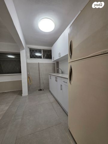 דירה, שדרות ביאליק, קרית ים  א', קרית ים