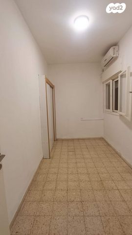 דירה, הדקלים, מרכז העיר, סביניה, הוותיקה, קרית ביאליק