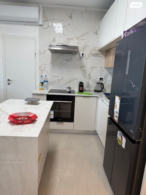 דירה, קרית קריניצי, רמת גן