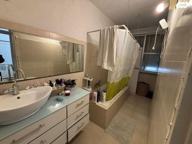 דירה, מורדי הגטאות, שכונת גפן, רמת גן