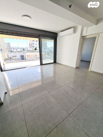 גג/ פנטהאוז, נהלל, נחלת יצחק, תל אביב יפו