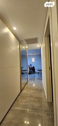 דירת גן, המלאכה, הדר, רמת השרון