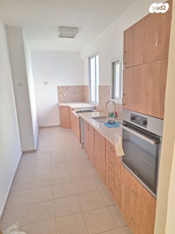 דירה, מרום נווה, רמת יצחק, רמת גן