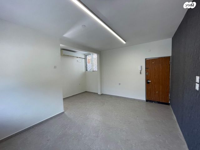 דירה, המשלטים, קרית שלום, תל אביב יפו