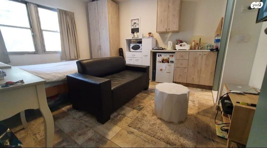 מקווה ישראל 25