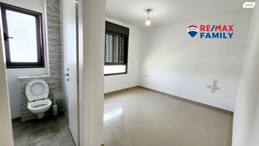 דירה, ש"י עגנון 12, משכנות האומנים, קרית מוצקין