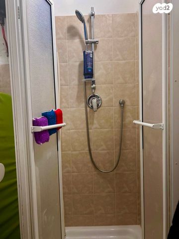 דירה, קריניצי, שכונת בן גוריון, מרכז העיר ג', רמת גן