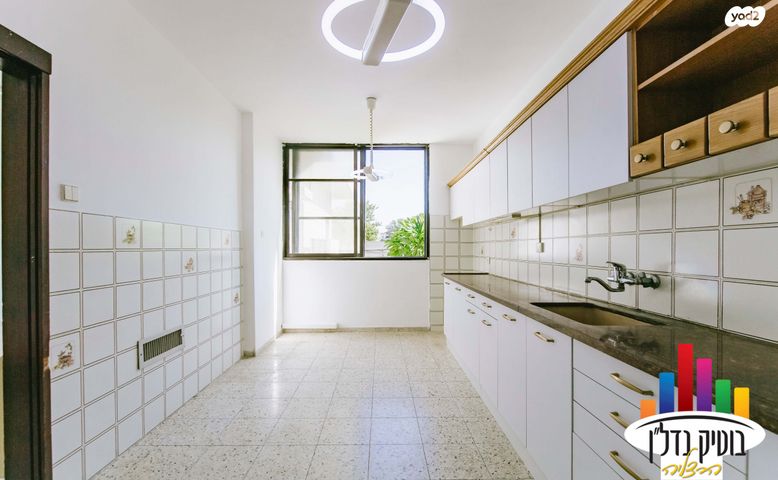 דירה, הרב קוק 48, מרכז, הרצליה