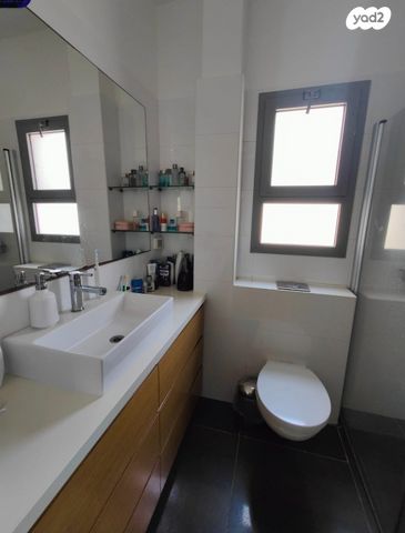 דירת גן, מתחם 19 - 20 (מתחם הפרחים), הוד השרון