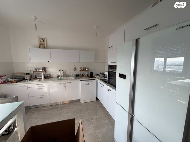 דירה, פתח תקווה 23, רמת אפרים, נתניה