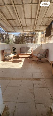 דירה, האיסיים, שכונה ד', באר שבע