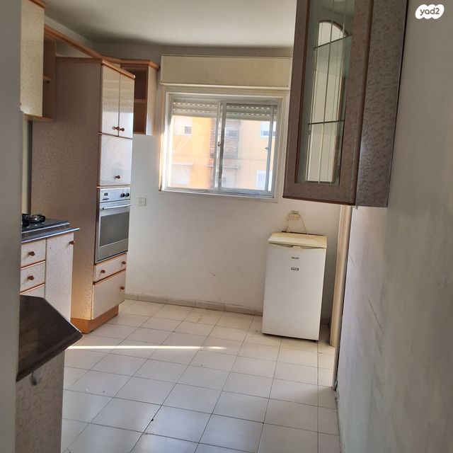 דירה, אקסודוס 4, ההעפלה, קרית גת