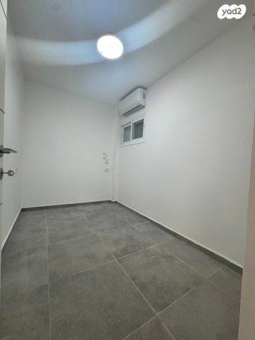 דירה, נתן אלבז, רובע ו', אשדוד