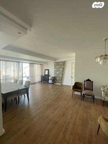 גג/ פנטהאוז, רעננה