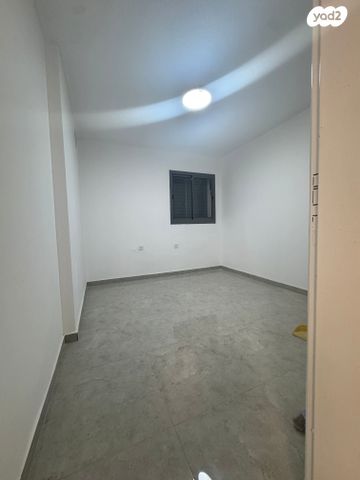 דירה, נתן אלבז, רובע ו', אשדוד