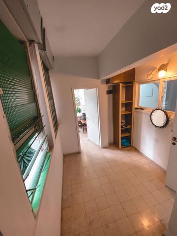 דירה, אליעזר בן יהודה, נתניה