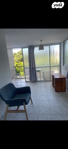 דירה, שדרות מאפו, אחוזה, חיפה