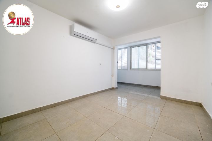 דירת גן, הרב יעקב טולדנו 8, פתח תקווה