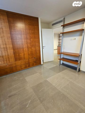 דירה, ניל"י, הרצליה פיתוח, הרצליה