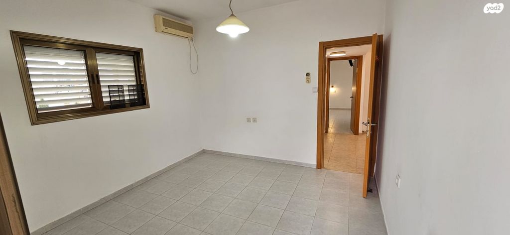 גג/ פנטהאוז, שקדיה, שכונת גפן, רמת גן