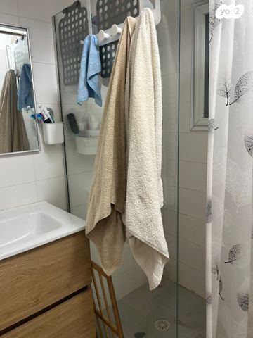 דירה, האמהות, ד' / מערב מרכז העיר, רחובות