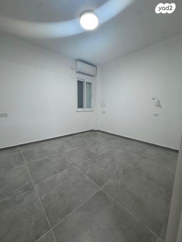 דירה, נתן אלבז, רובע ו', אשדוד