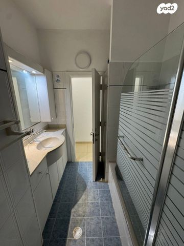 דירה, רבקה גובר 3, כפר סבא