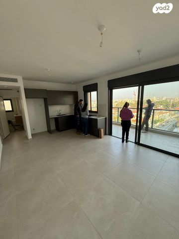 דירה, דניאל 3, בת ים