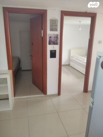 יחידת דיור, הרב אלימלך נויפלד, נאות גנים, נתניה