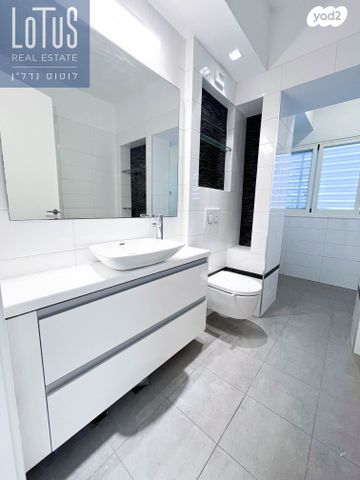 דירה, הרצליה ב', הרצליה