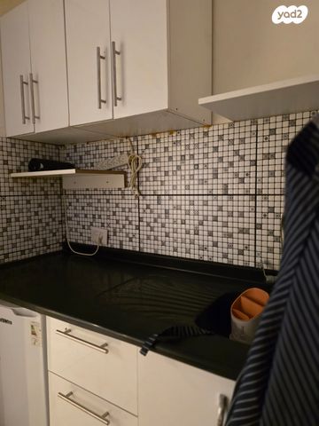 רבנו חננאל 12