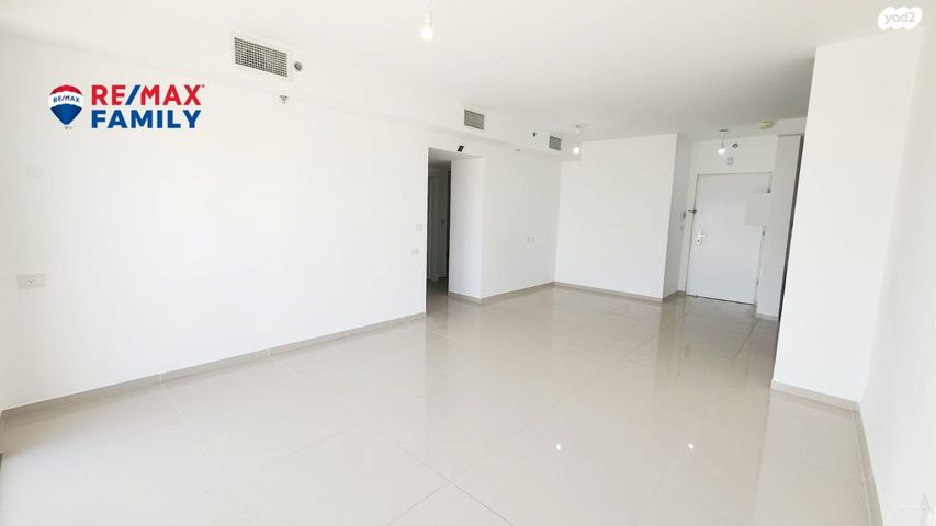 דירה, ש"י עגנון 12, משכנות האומנים, קרית מוצקין