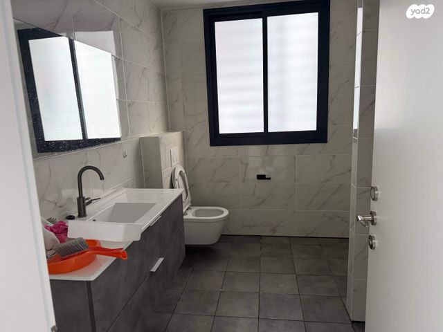 דירה, חרוזים, רמת גן