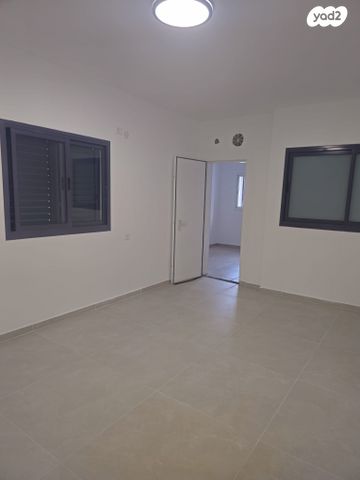 דירה, סוקולוב, בת ים