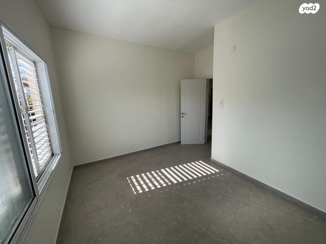 דירה, המשלטים, קרית שלום, תל אביב יפו