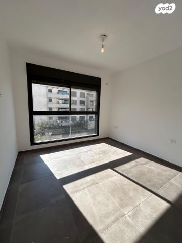 דירה, שוהם, אבני חן, חריש