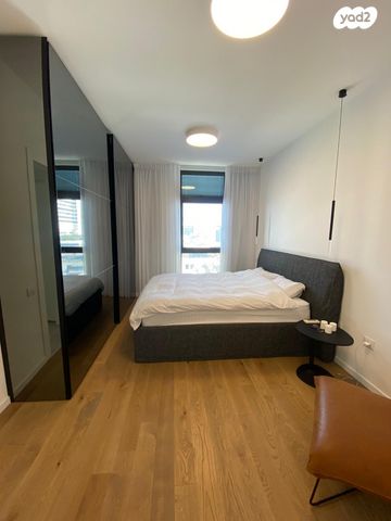 דירה, גאולה, תל אביב יפו