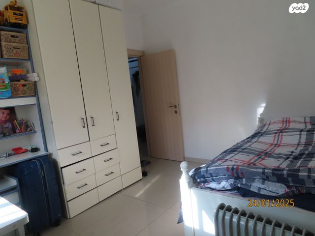 דירה, הרב עוזיאל, בית וגן, ירושלים