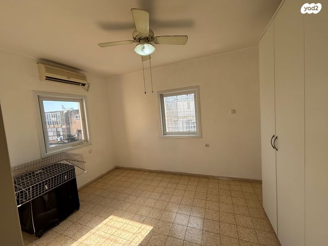 דירה, מצולות ים, חברת חשמל, גבעתיים