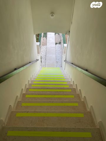 דירה, שיבת ציון 10, גבעת אולגה, חדרה