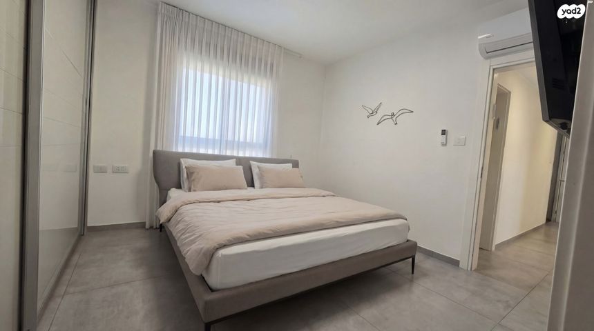 גג/ פנטהאוז, גלעדי אהרון, קרית אילון, חולון