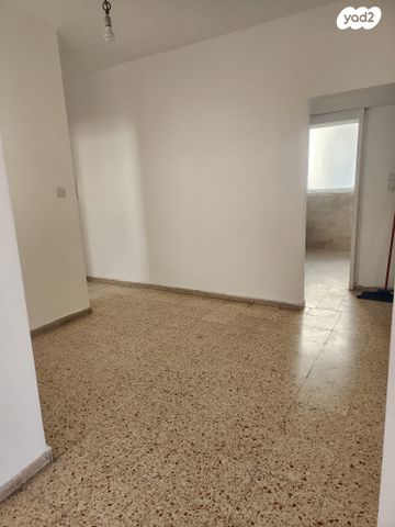 דירה, בנימין זאב באכר, תל חיים, תל אביב יפו