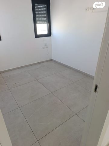 גג/ פנטהאוז, החשמונאים, גרין ועם, חולון