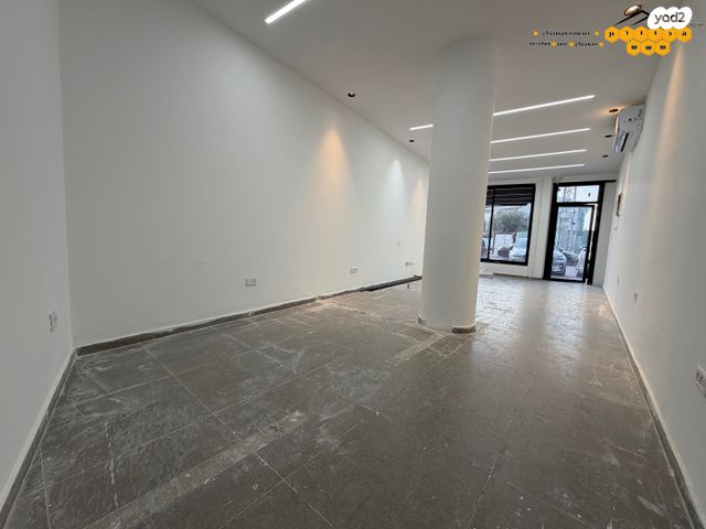 חנויות/ שטח מסחרי, נאות יצחק, לוד