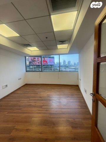 משרדים, דרך מנחם בגין, בורסה, רמת גן